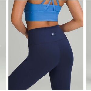 Lululemon Wunder Train High-Rise Tight / Legging 25”. Navy blue color